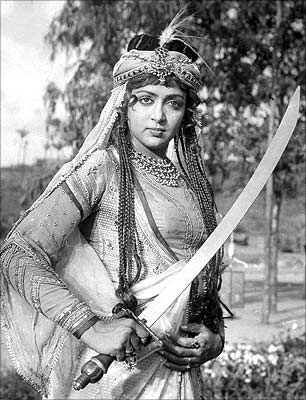 Hema Malini in the title role of Razia Sultan (1983)